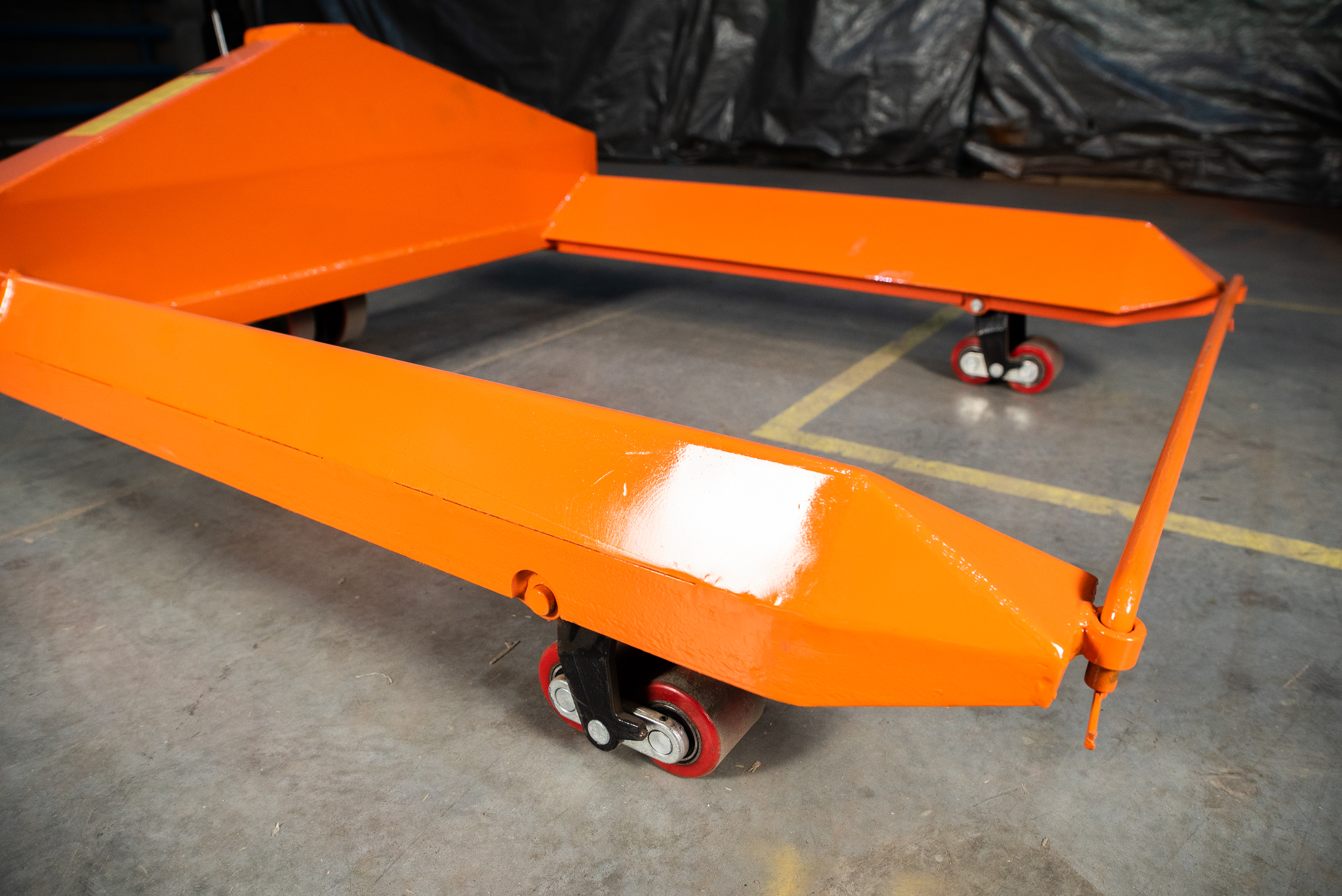 Тележка гидравлическая для рулонов TOR ZT