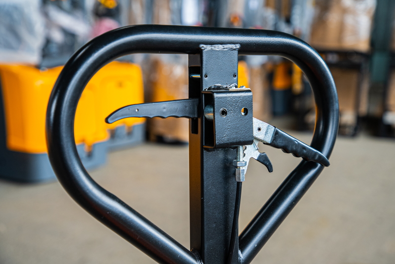 Тележка гидравлическая с тормозом XILIN BFB